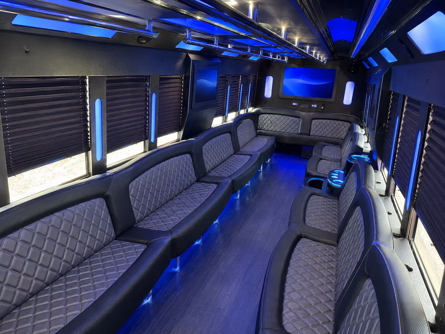 Rent a Bus to Lakewood Amphitheatre