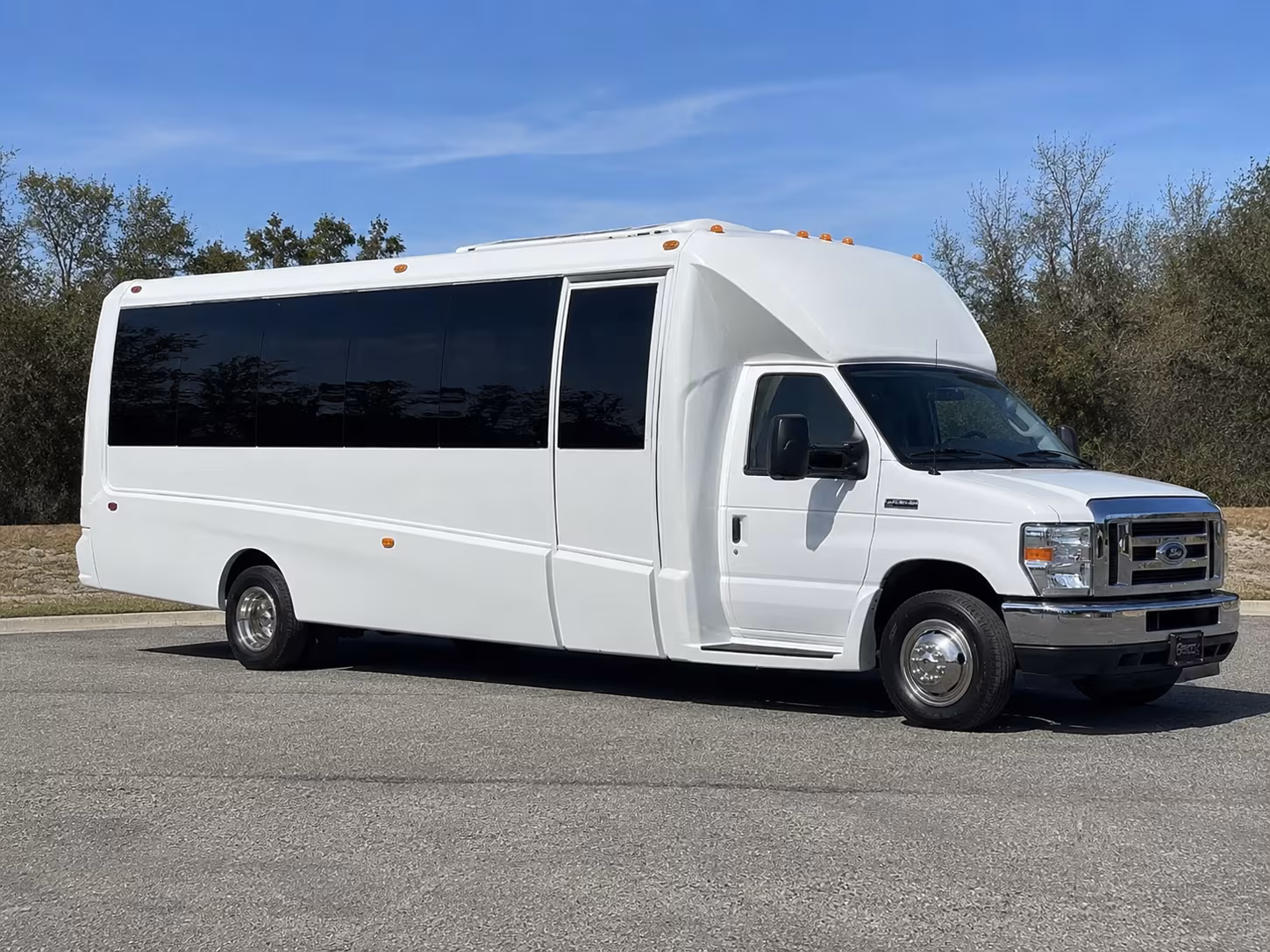 South Fulton Birthday, Sweet 16, & Quinceañera Transportation party bus exterior