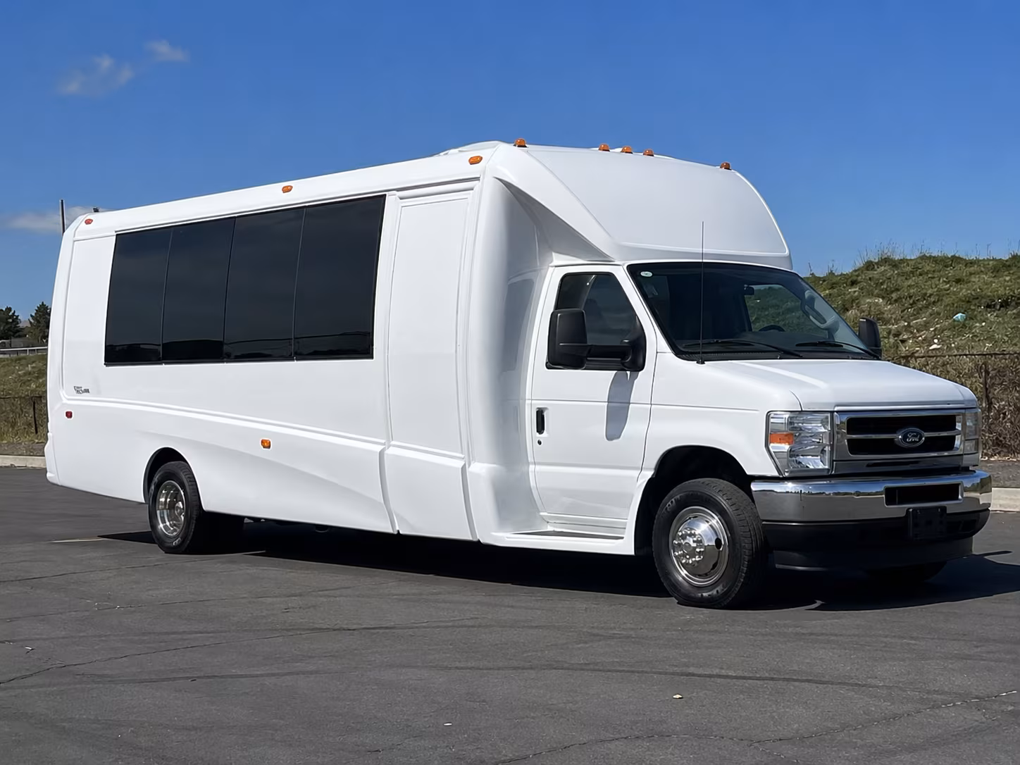 South Fulton Wedding Transportation party bus exterior