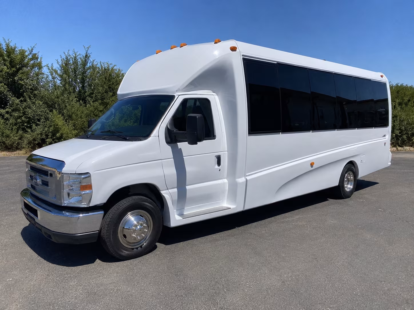South Fulton Wedding Transportation party bus exterior