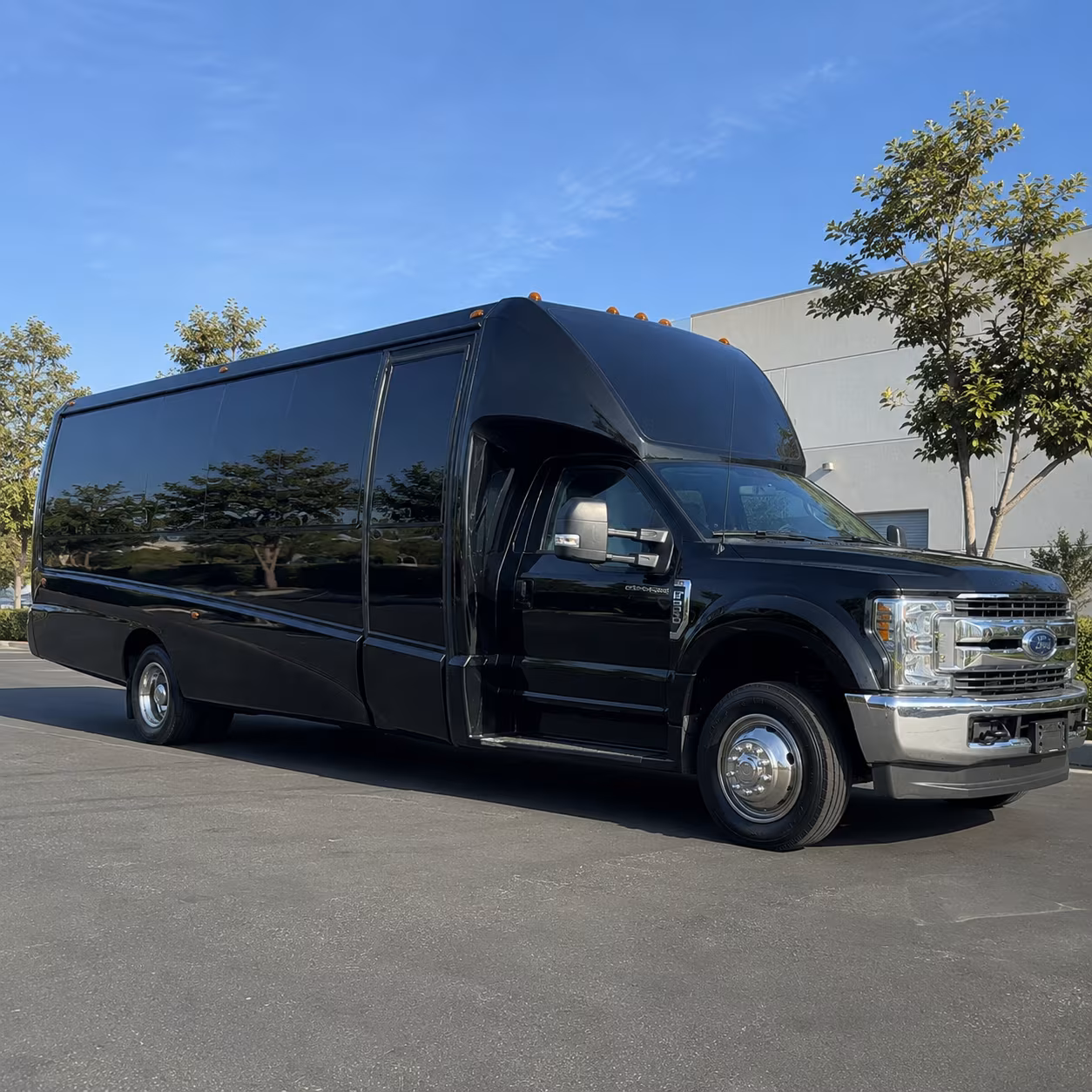 South Fulton Winery Tour & Pub Crawl Transportation